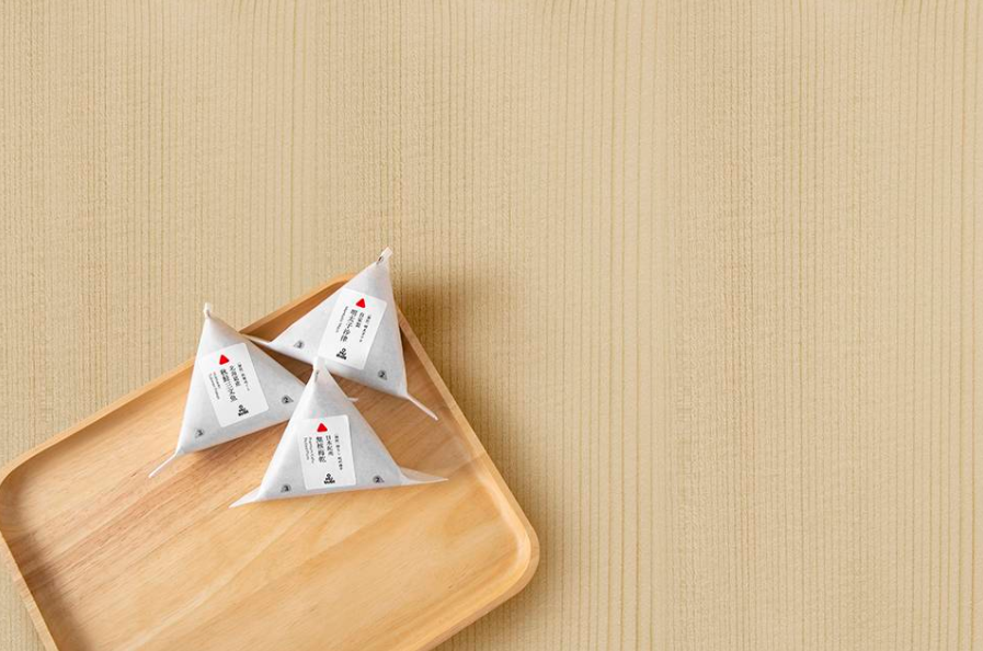 佐藤可士和新作“三角饭团”logo设计引争议