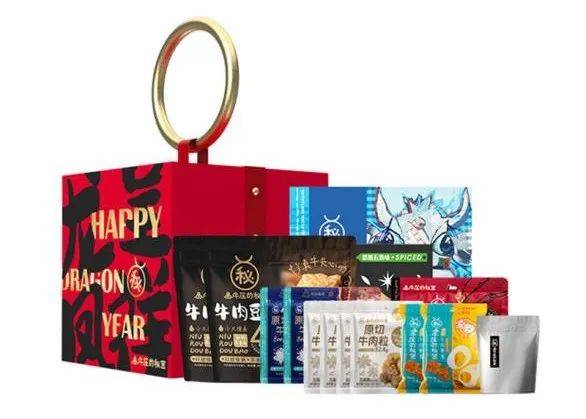 从传统红火包装到创意“龙”重限定，2024食品圈龙年礼盒大赏！