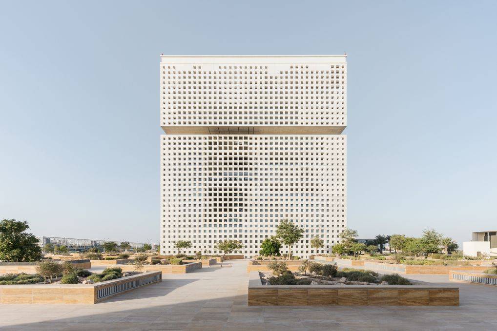 卡塔尔建筑杀出圈了！遍地“建筑界诺贝尔奖”得主设计作品！网友：土豪国的设计，竟然一点也不土！