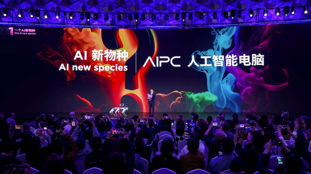 联想AI PC，撑不起杨元庆的AI梦