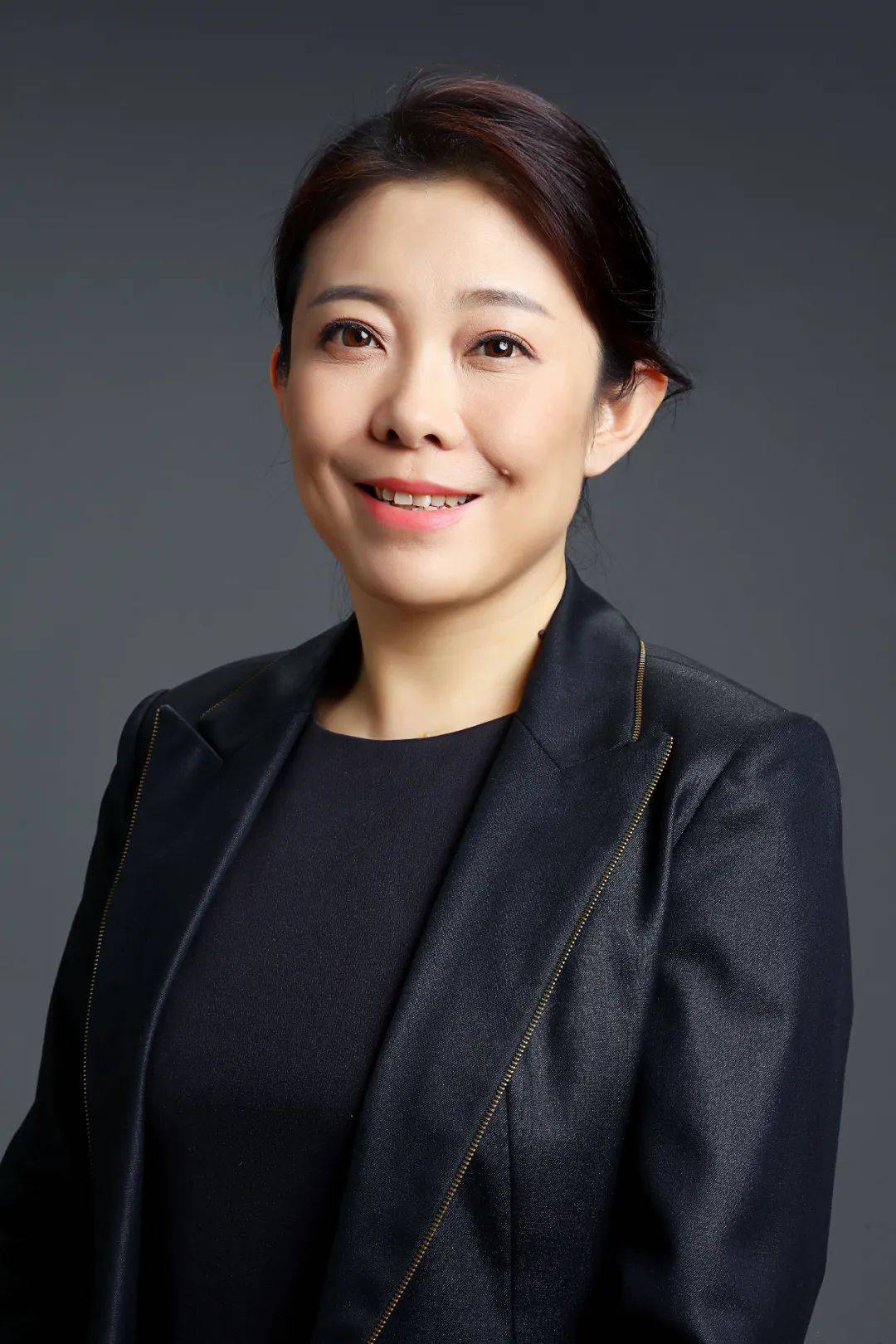 京东许冉接棒徐雷,行业唯一的女CEO什么来头?