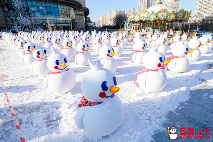 蜜雪冰城“年会”秘密基地曝光，瑞幸绷不住了！