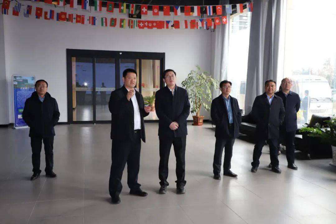 市长乔日升到中国农创港跨境电商产业园调研(跨境电商 乔帮主)
